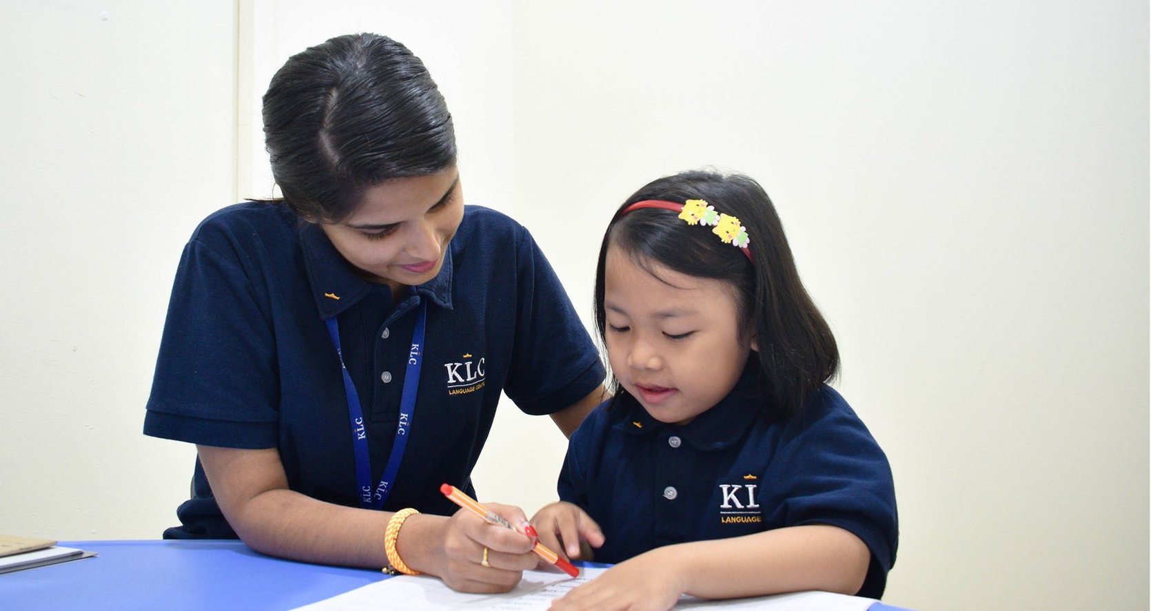 Seven problems your child faces when learning English. How many of your children have these?